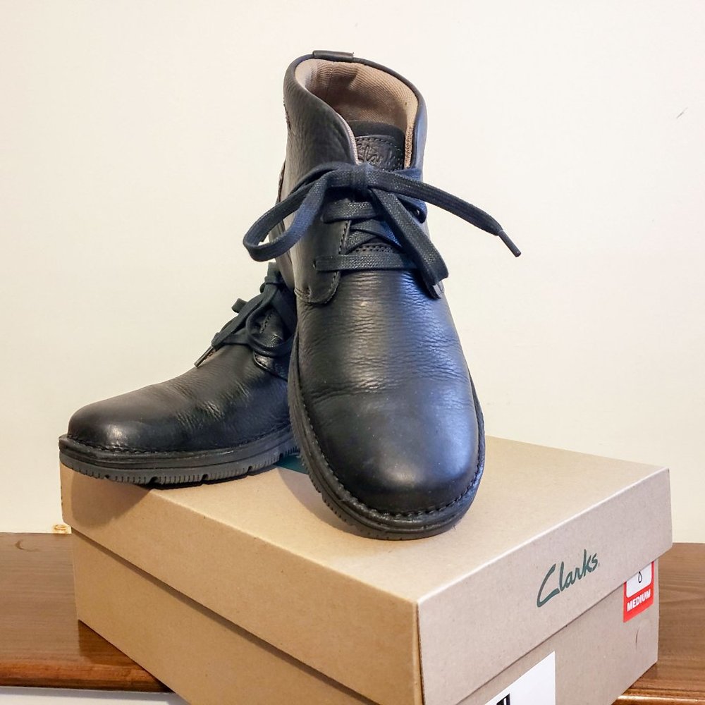 Clarks Men's Senner Ave, Black Tumbled Leather Boot, Size U.S. 8M, #260-66262